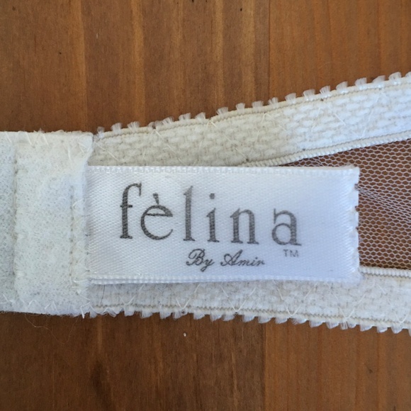 Vintage Lingerie Set Made by Felina (Circa 80s) - Picture 3 of 7